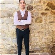 Disponibile all'insegnamento di italiano per stranieri e inglese